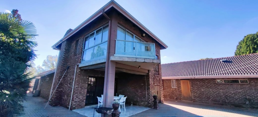 4 Bedroom Property for Sale in Miederpark North West